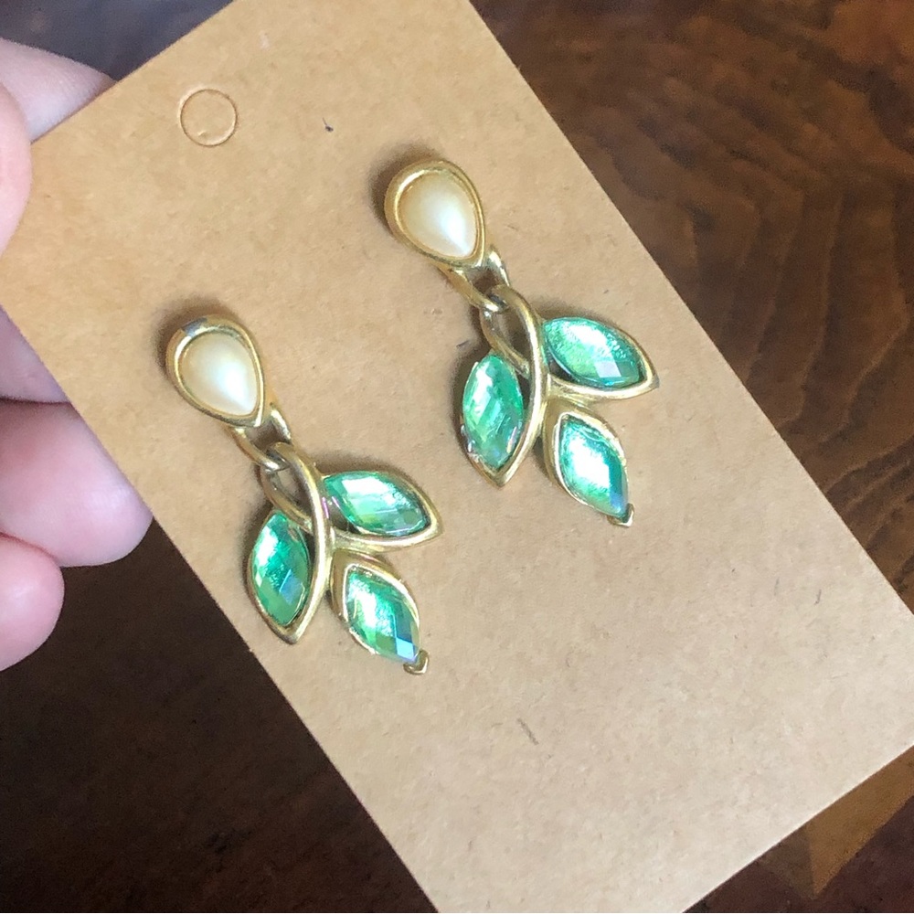 Vintage Trifari simulated pearl marquis stone dangle earrings